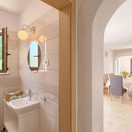 Villa Ferlini Dom wakacyjny *