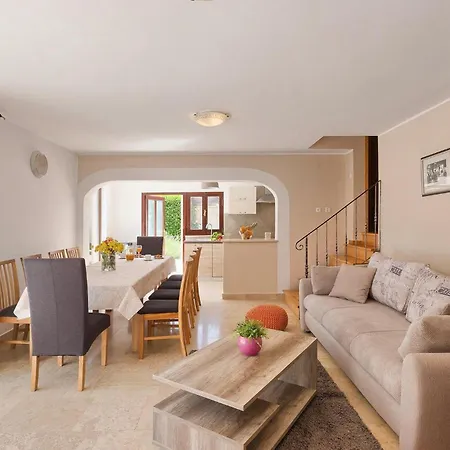 Villa Ferlini Dom wakacyjny