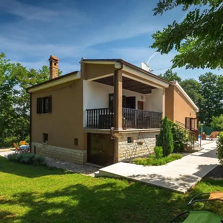 펜션 Villa Ferlini *