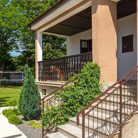 בית נופש Villa Ferlini *