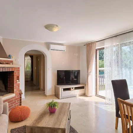 Villa Ferlini Tatil Evi *